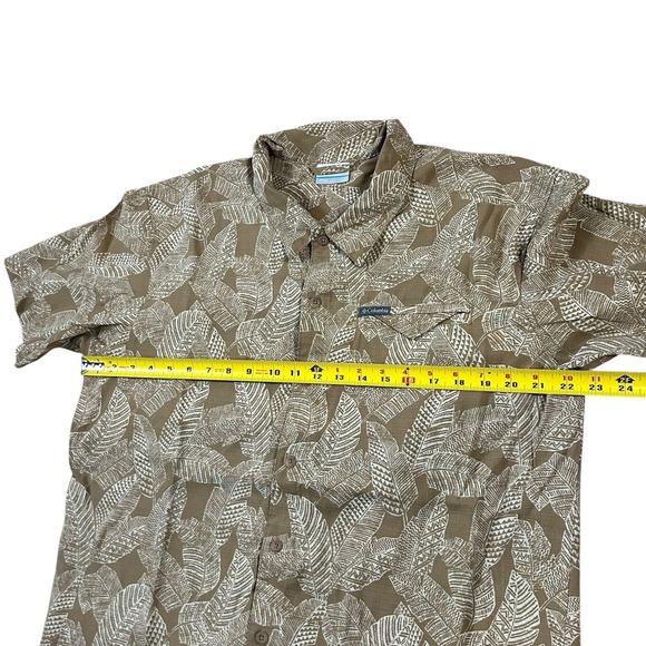 Columbia Men Button Up Shirt Large Brown Leaf Print Hawaiian Short Sleeve Collar - Picture 6 of 9